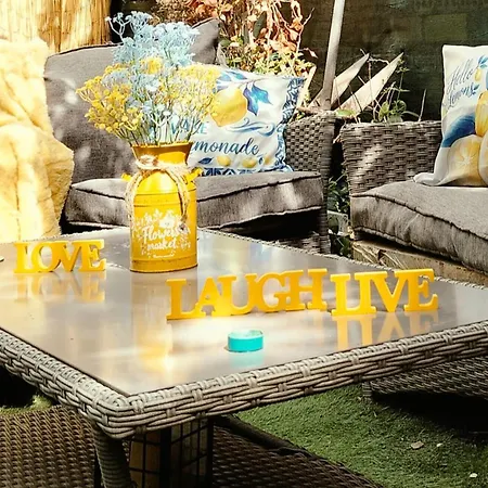 Casa Jardin *